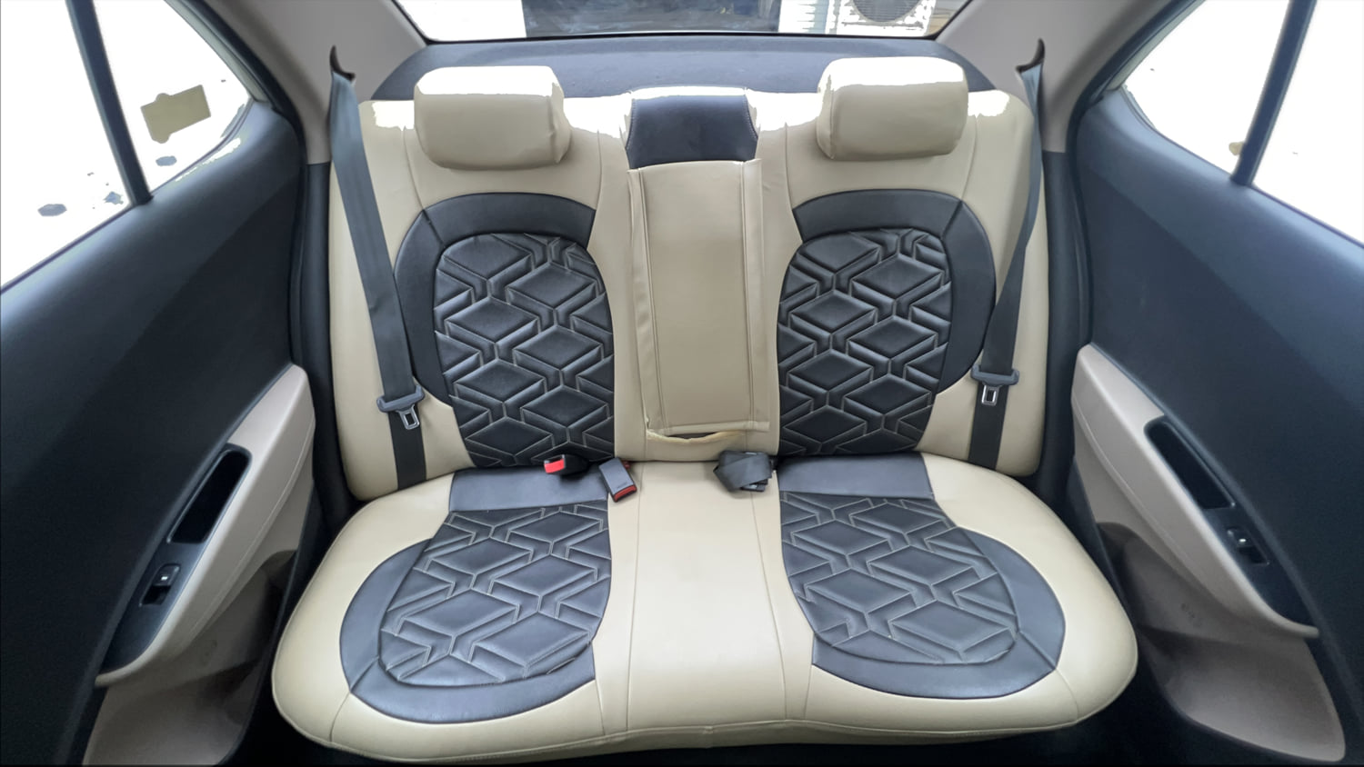 Used 2015 Hyundai Xcent S 1.2 Petrol Manual interior REAR SEAT CONDITION VIEW