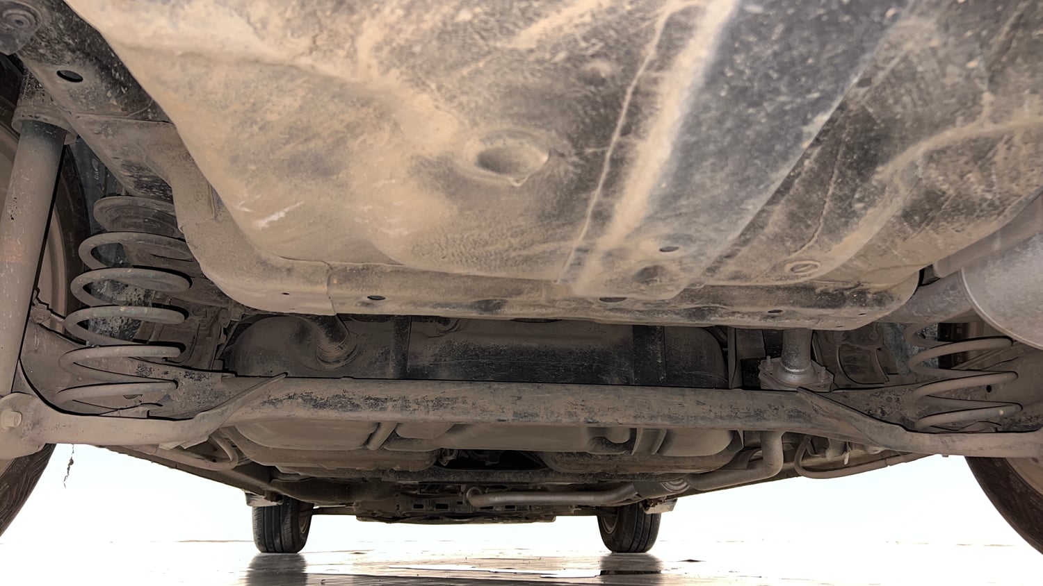 Used 2020 Honda City V Petrol Petrol Manual extra REAR UNDERBODY VIEW (TAKEN FROM REAR)