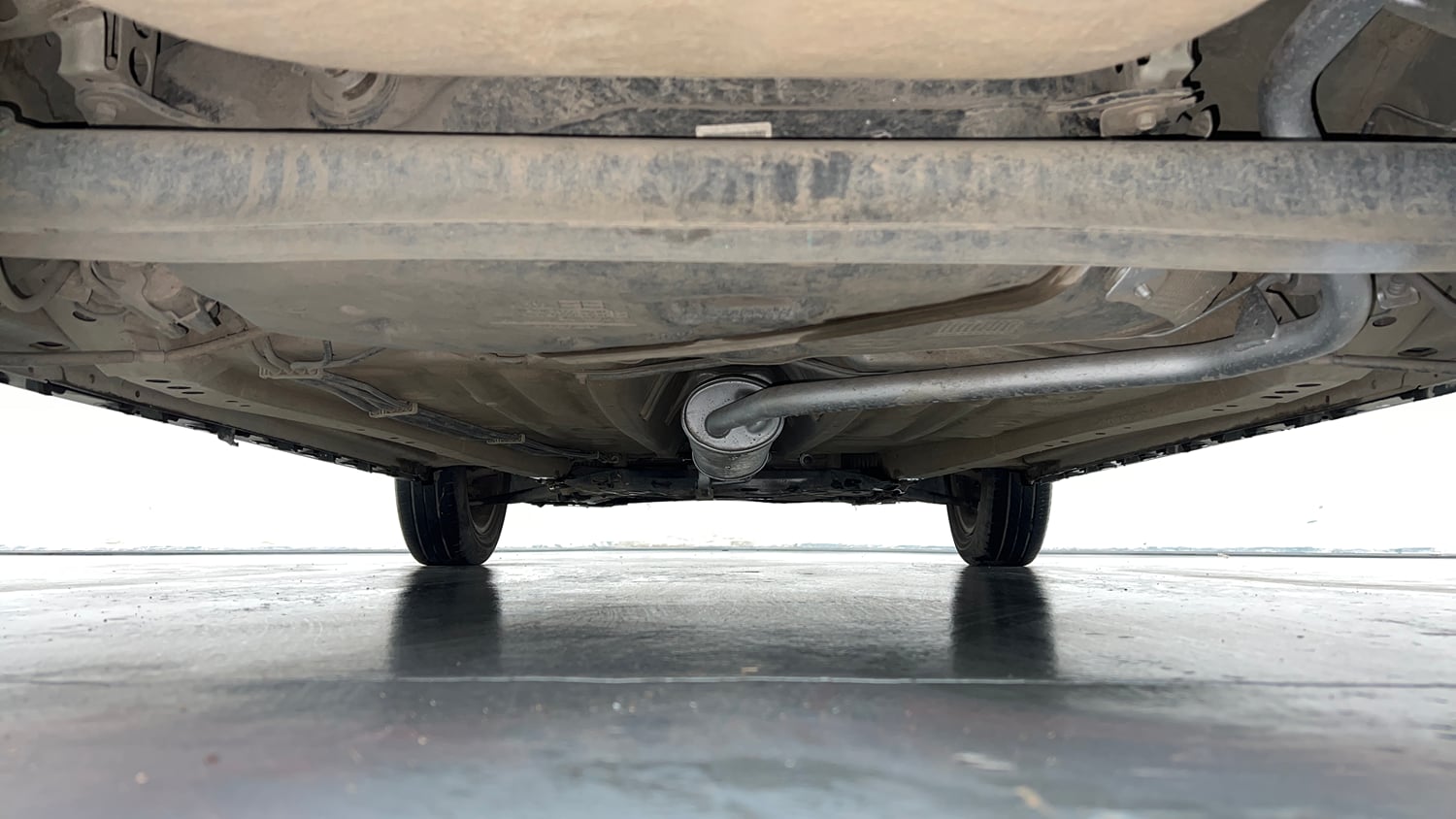 Used 2023 Maruti Suzuki Ignis Zeta 1.2 MT Petrol Manual extra REAR UNDERBODY VIEW (TAKEN FROM REAR)