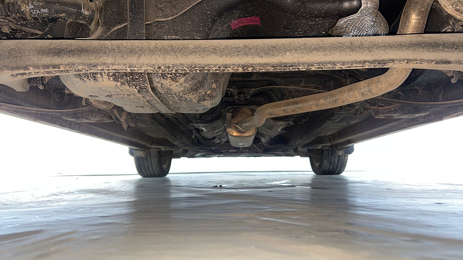 Used 2025 Mahindra XUV 3XO AX7 1.2 Petrol AT Petrol Automatic extra REAR UNDERBODY VIEW (TAKEN FROM REAR)