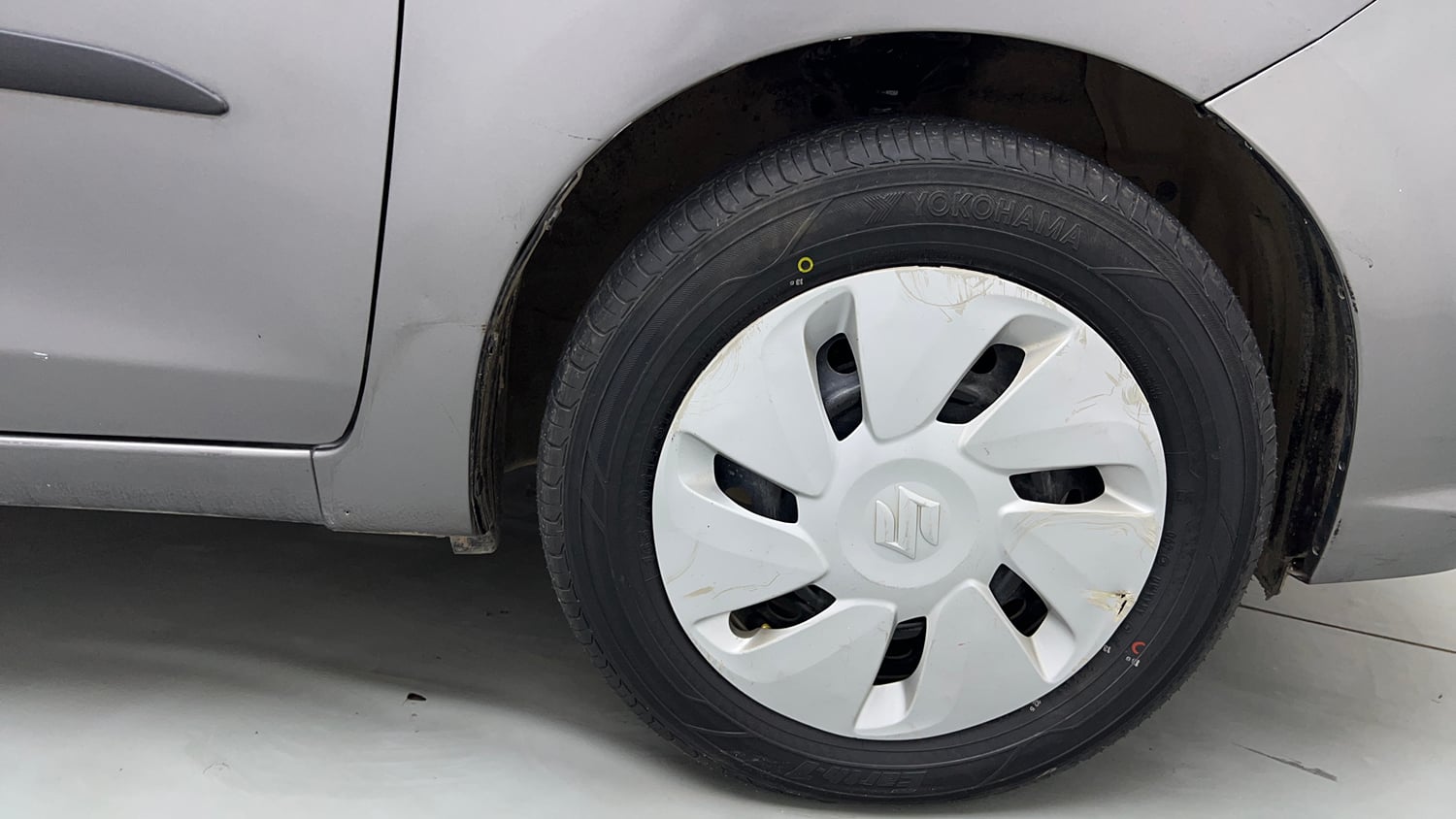 Used 2018 Maruti Suzuki Celerio VXi CNG Cng Manual tyres RIGHT FRONT TYRE RIM VIEW