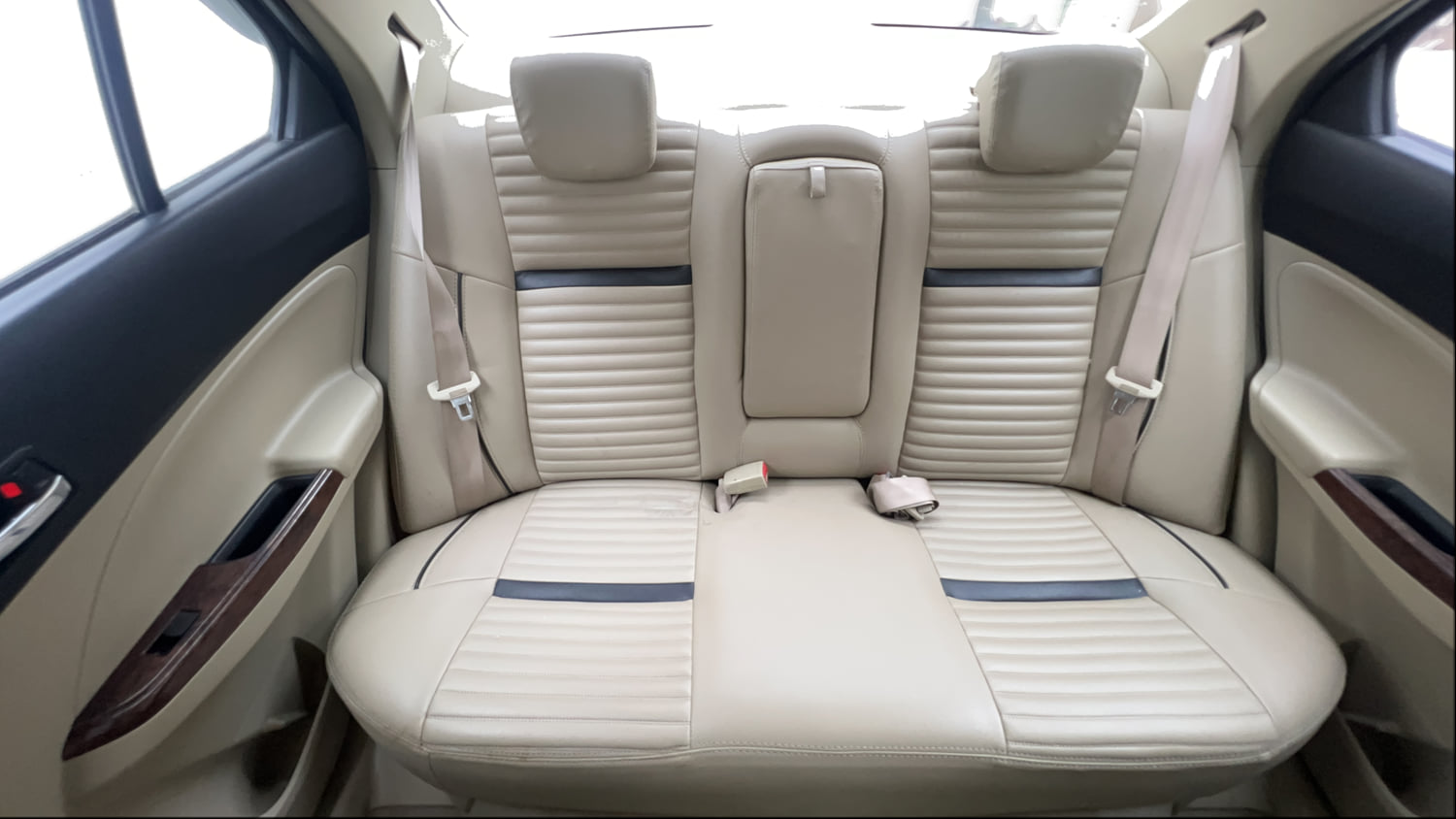 Used 2018 Maruti Suzuki Dzire VXi AMT Petrol Automatic interior REAR SEAT CONDITION VIEW
