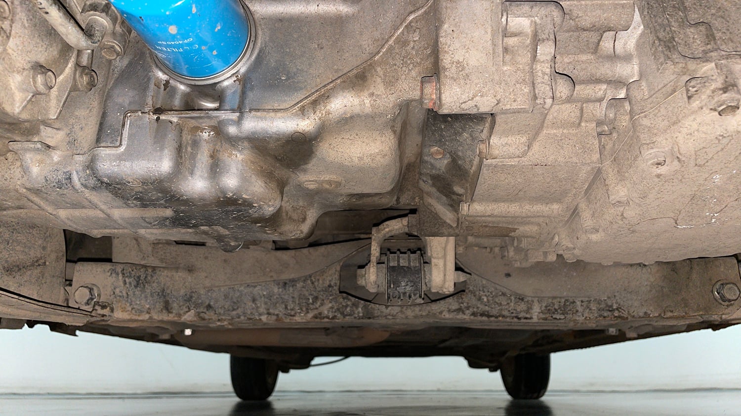 Used 2015 Honda Jazz V AT Petrol Petrol Automatic extra FRONT LEFT UNDERBODY VIEW