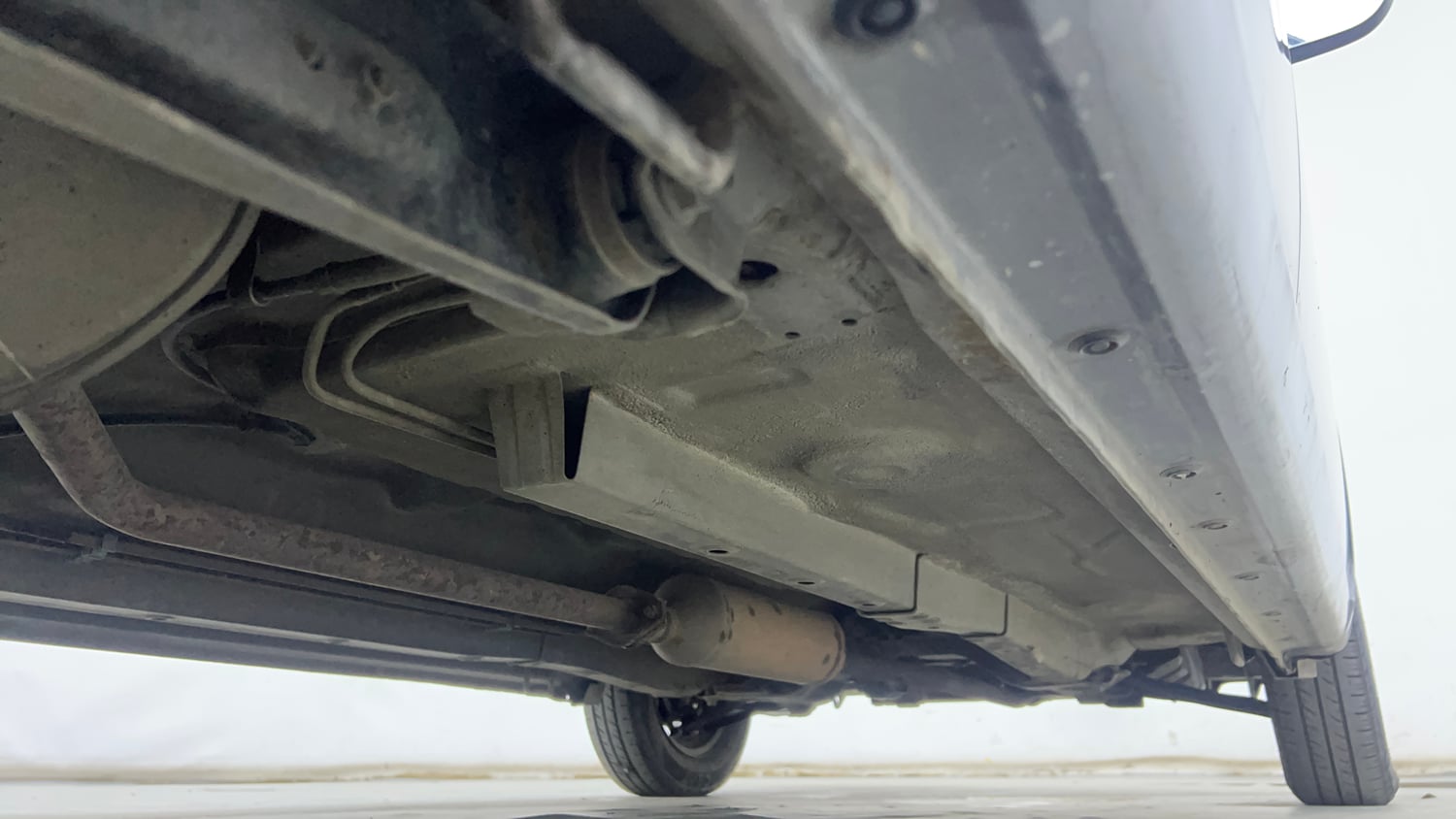 Used 2012 Maruti Suzuki Wagon R 1.0 LXi CNG Cng Manual extra REAR RIGHT UNDERBODY VIEW