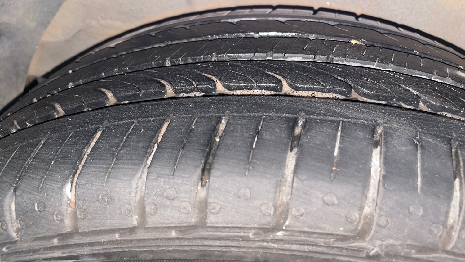 Used 2014 Hyundai Verna Fluidic 1.6 VTVT SX Petrol Manual tyres RIGHT REAR TYRE TREAD VIEW