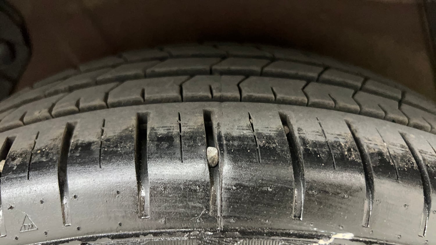 Used 2016 Hyundai Verna 1.6 CRDI SX Diesel Manual tyres RIGHT REAR TYRE TREAD VIEW