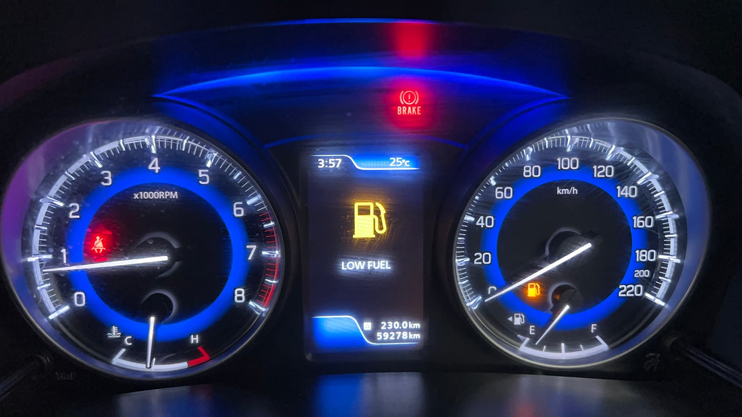 Used 2021 Maruti Suzuki Baleno Zeta Petrol Manual interior CLUSTERMETER VIEW