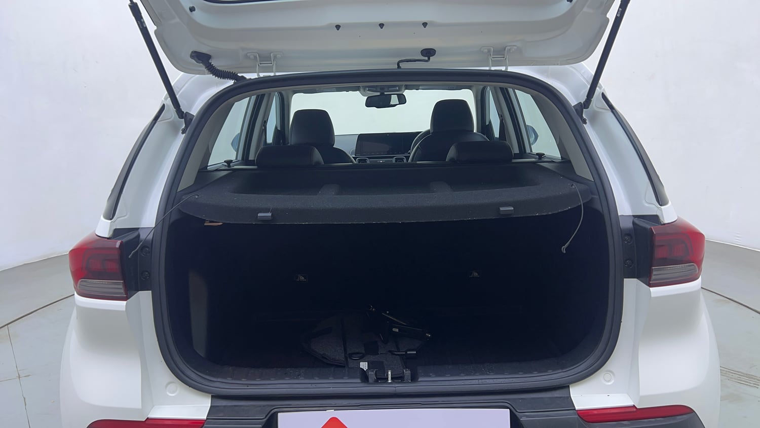 Used 2022 Kia Sonet GTX Plus 1.0 iMT Petrol Manual interior DICKY INSIDE VIEW