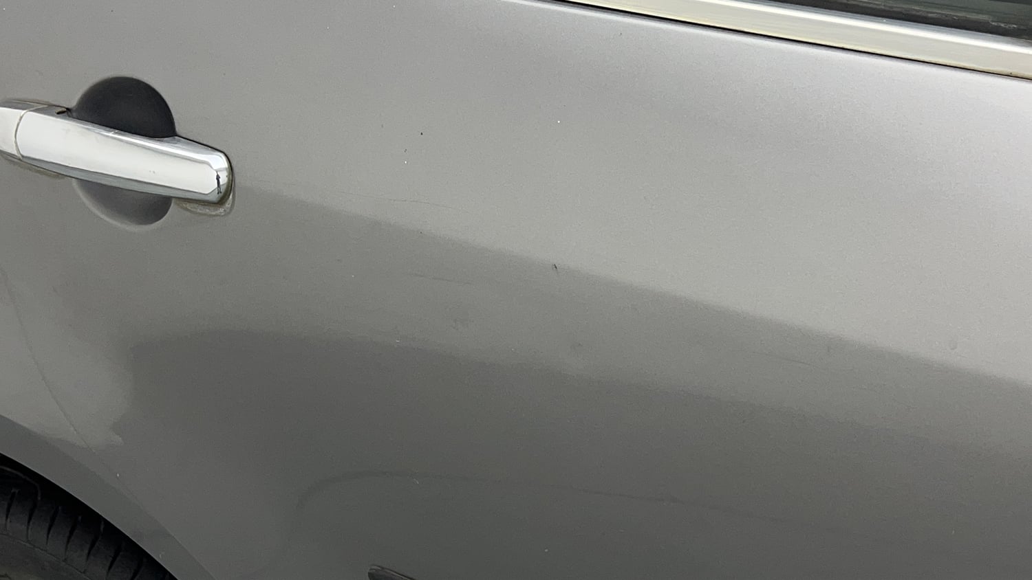 Used 2015 Maruti Suzuki Swift ZXi Petrol Manual dents MINOR DENT