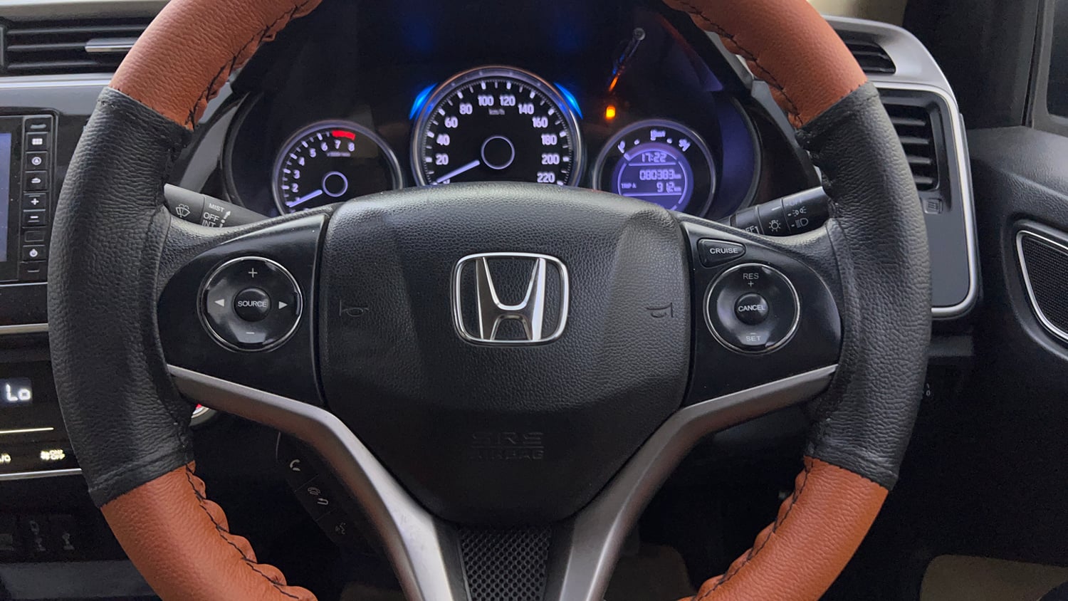 Used 2020 Honda City V Petrol Petrol Manual top_features Airbags