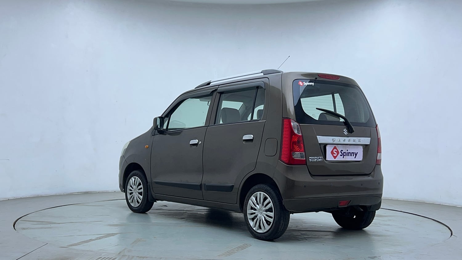 Used 2014 Maruti Suzuki Wagon R VXI Petrol Manual exterior LEFT REAR CORNER VIEW