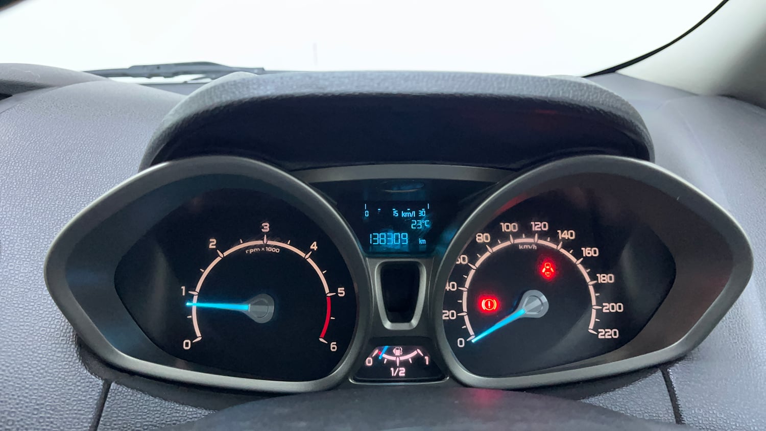 Used 2014 Ford EcoSport Titanium 1.5 TDCi Diesel Manual interior CLUSTERMETER VIEW