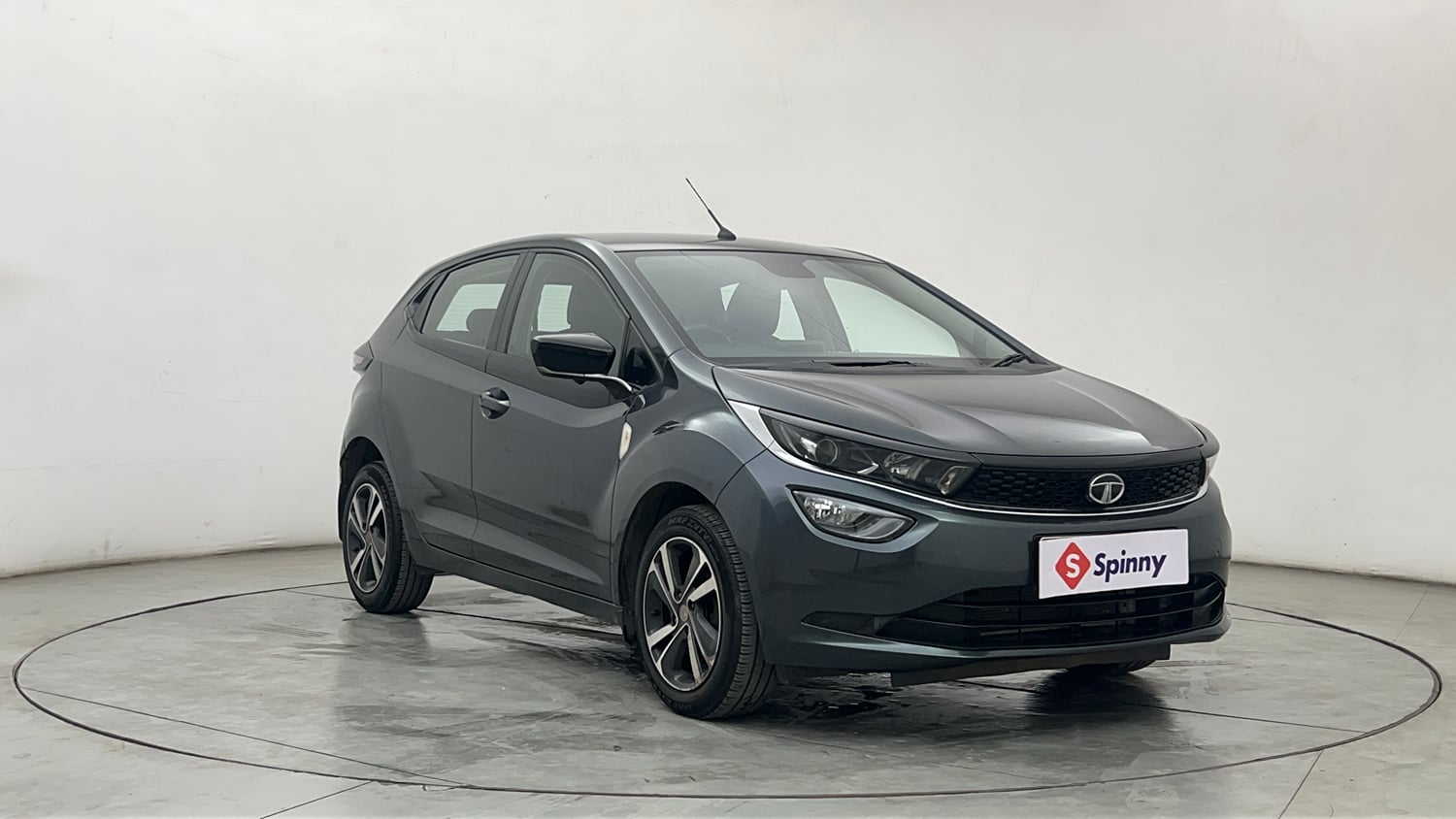 Used 2021 Tata Altroz XZ Petrol Petrol Manual exterior RIGHT FRONT CORNER VIEW