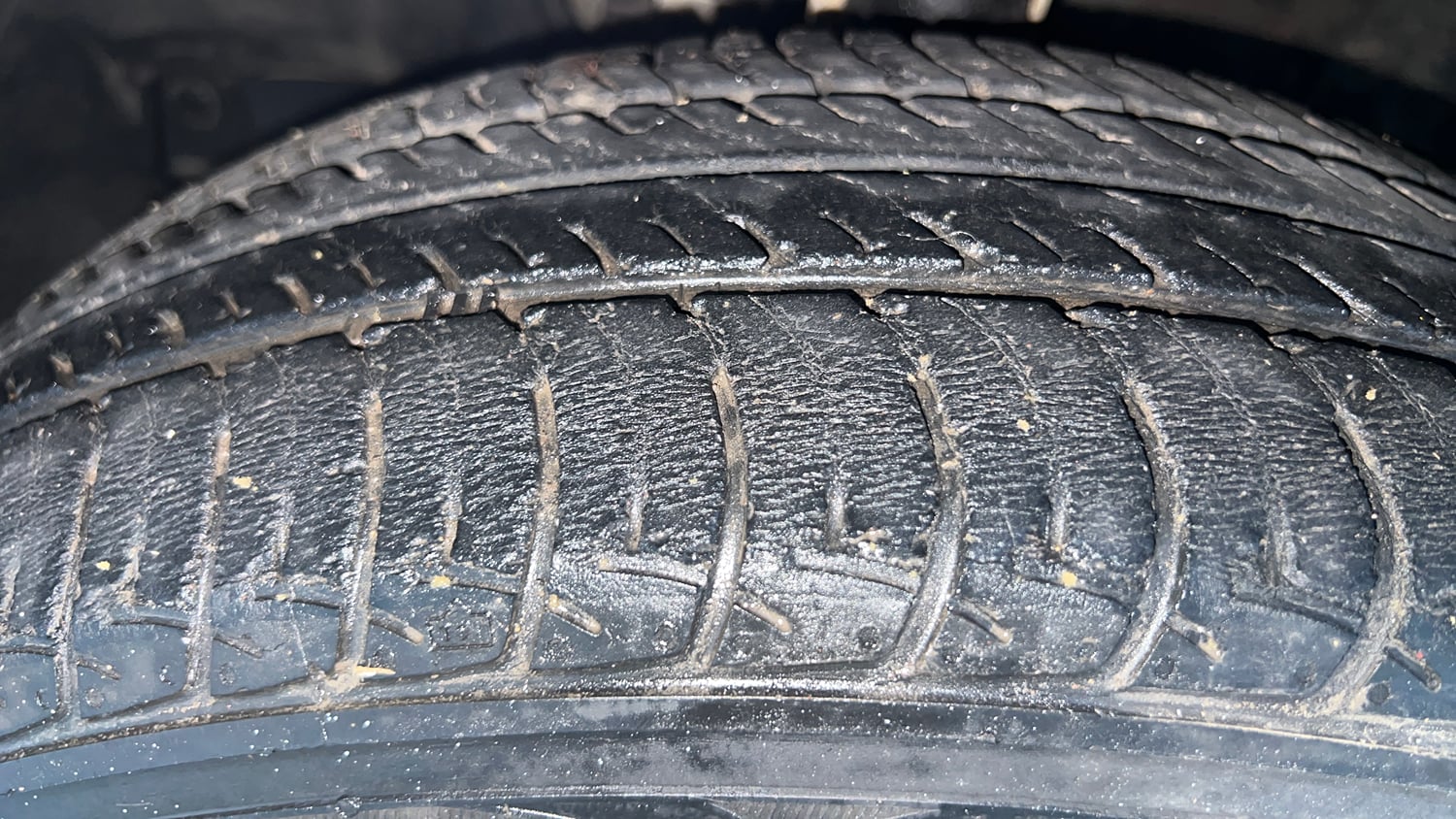 Used 2021 Maruti Suzuki Wagon R 1.0 VXi (O) 1.0 Petrol Manual tyres LEFT FRONT TYRE TREAD VIEW