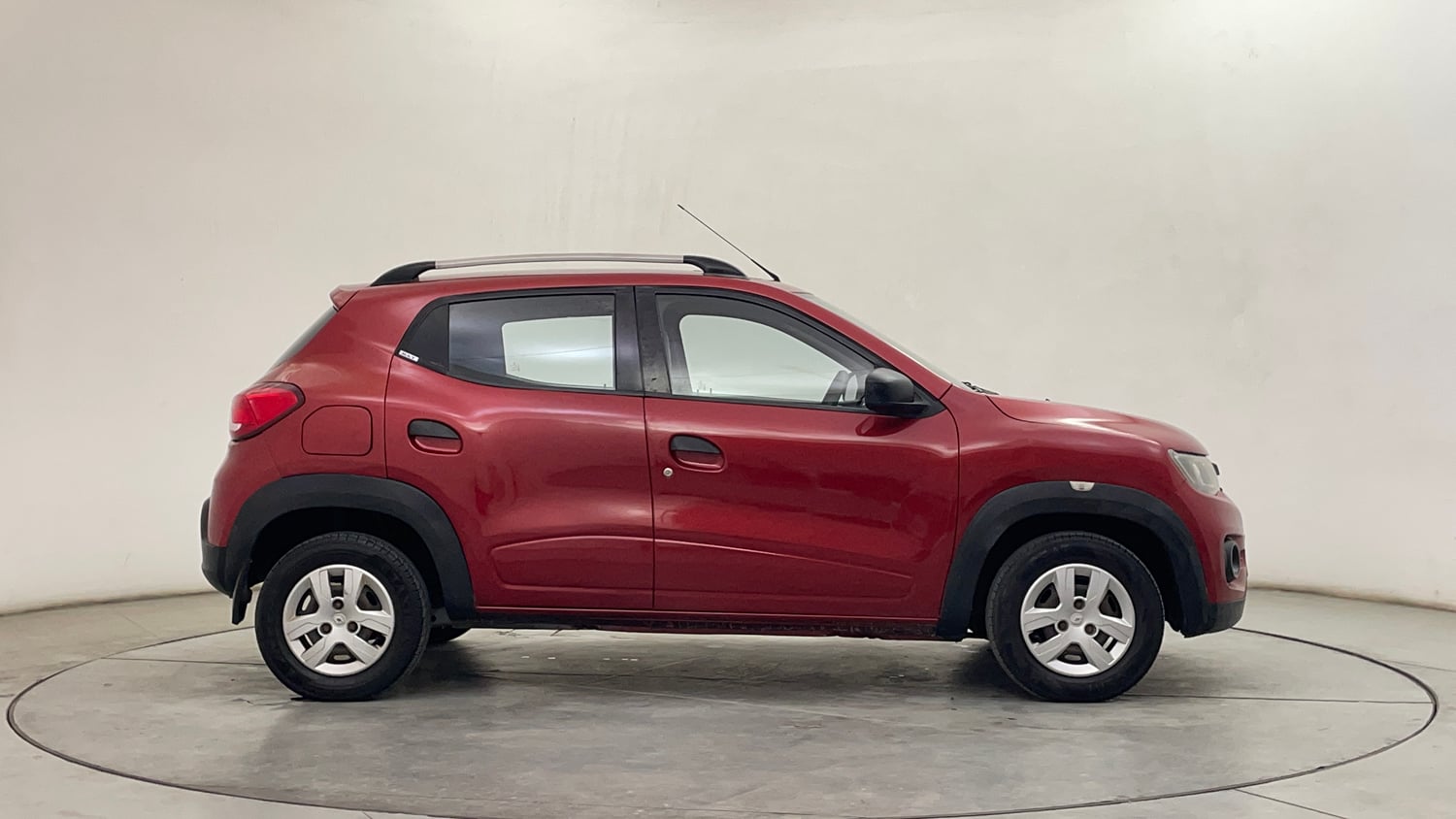 Used 2016 Renault Kwid RXT Petrol Manual exterior RIGHT SIDE VIEW