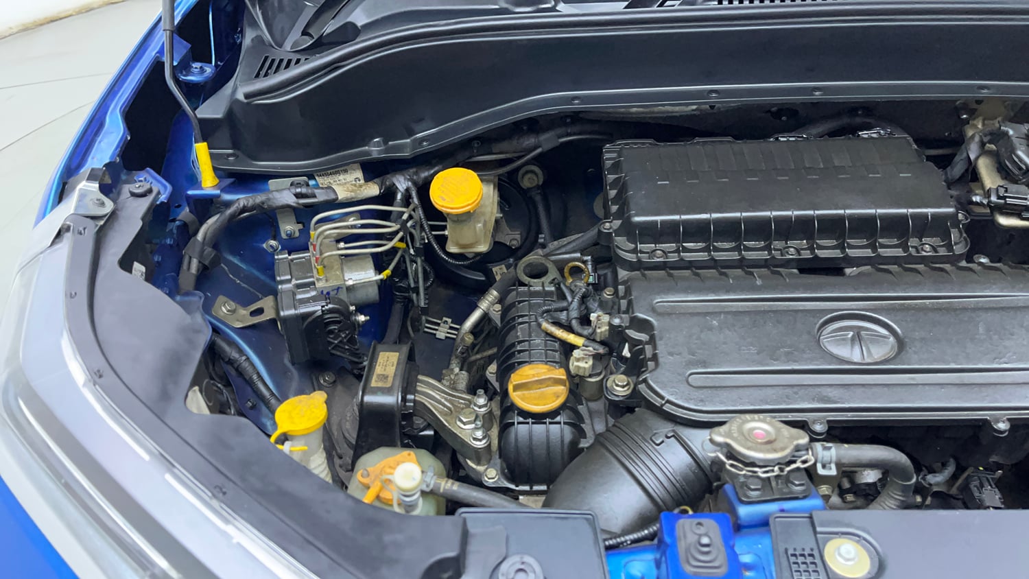 Used 2023 Tata Punch Creative AMT Petrol Automatic engine ENGINE RIGHT SIDE VIEW