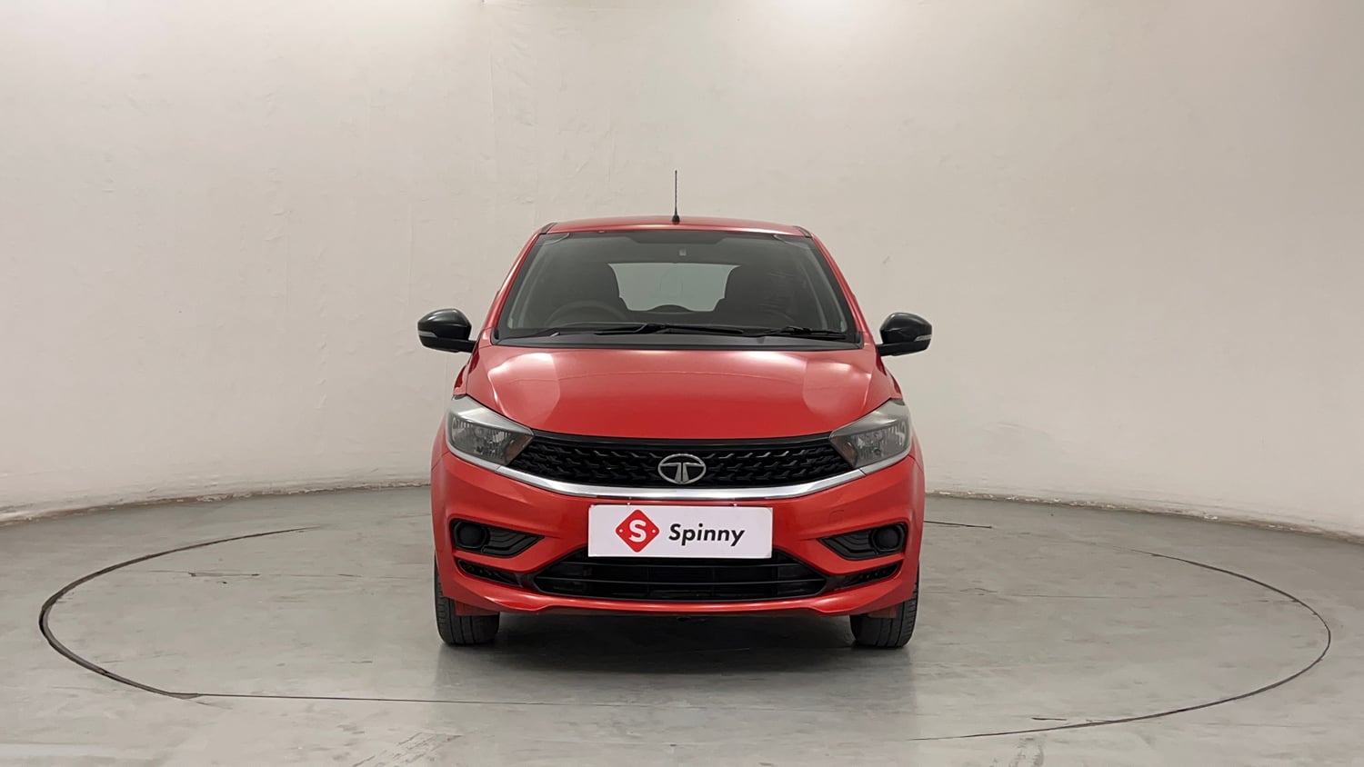 Used 2023 Tata Tiago XT CNG Cng Manual exterior FRONT VIEW