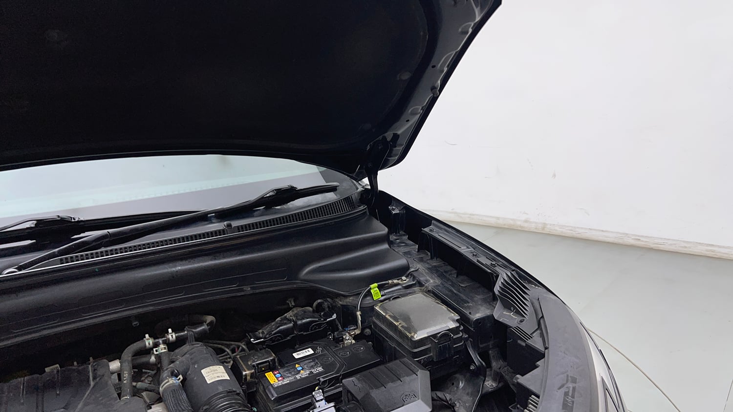 Used 2024 Hyundai Creta N-Line N10 1.5 Turbo DCT Petrol Automatic engine ENGINE LEFT SIDE HINGE & APRON VIEW