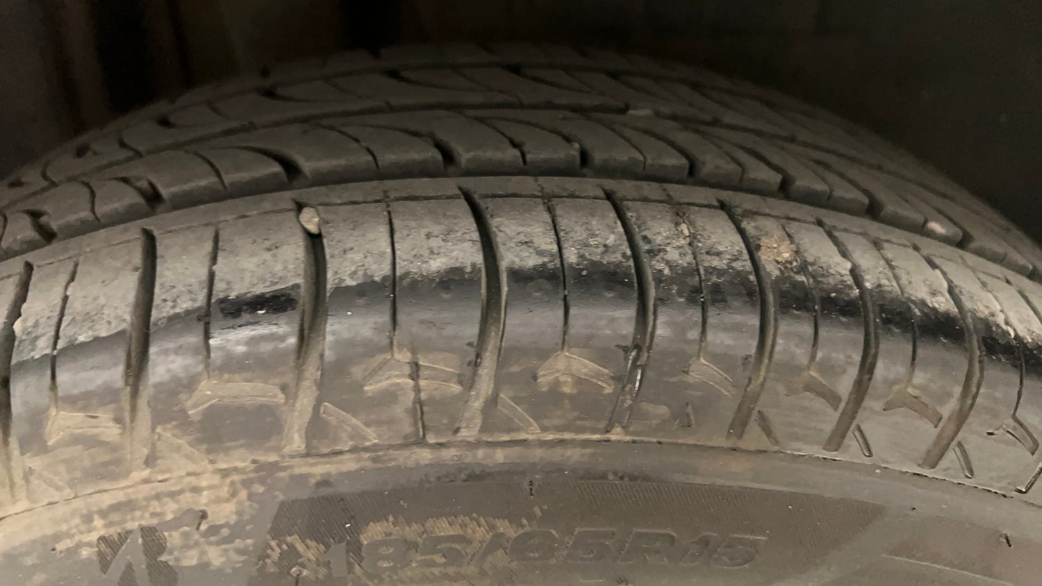 Used 2017 Maruti Suzuki Dzire ZXi AMT Petrol Automatic tyres RIGHT REAR TYRE TREAD VIEW