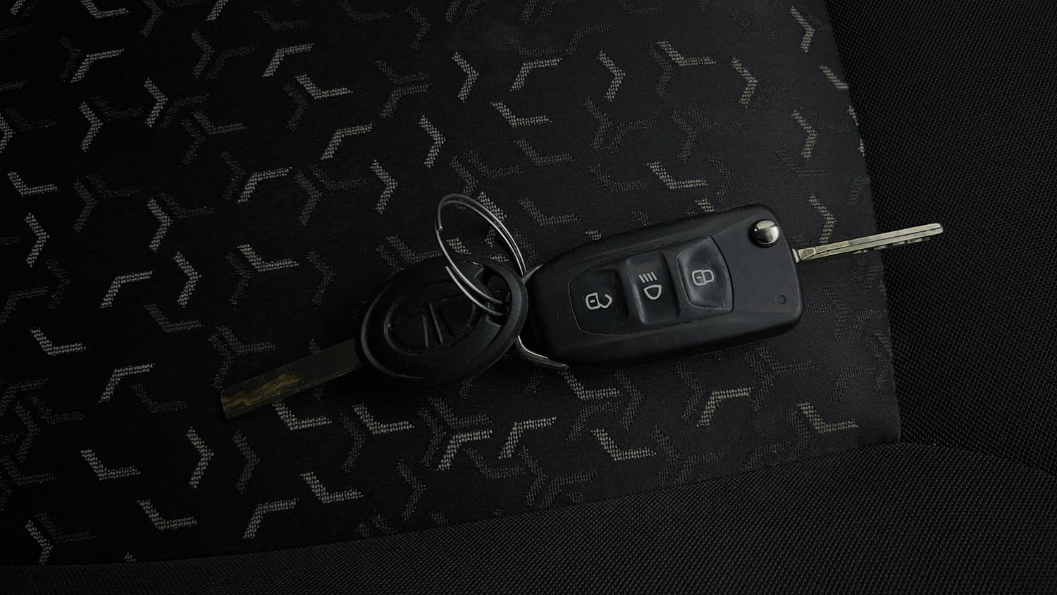 Used 2020 Tata Tiago XZA Plus Petrol Automatic extra CAR KEY VIEW