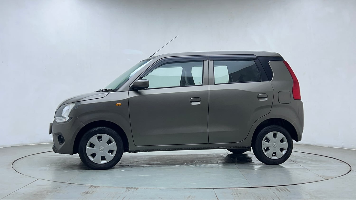 Used 2021 Maruti Suzuki Wagon R 1.0 VXi (O) 1.0 Petrol Manual exterior LEFT SIDE VIEW