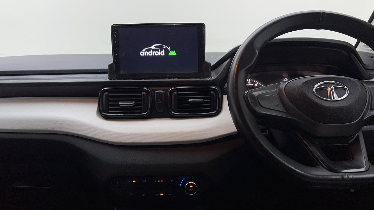 Used 2023 Tata Punch Pure MT Petrol Manual interior MUSIC SYSTEM & AC CONTROL VIEW