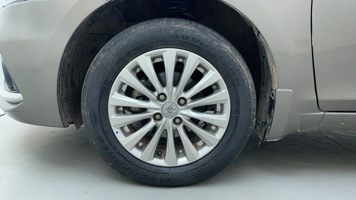 Used 2022 Maruti Suzuki Ciaz Zeta 1.5 Petrol Manual tyres LEFT FRONT TYRE RIM VIEW