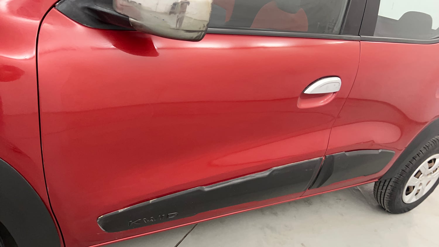 Used 2017 Renault Kwid RXT Petrol Manual dents MINOR DENT
