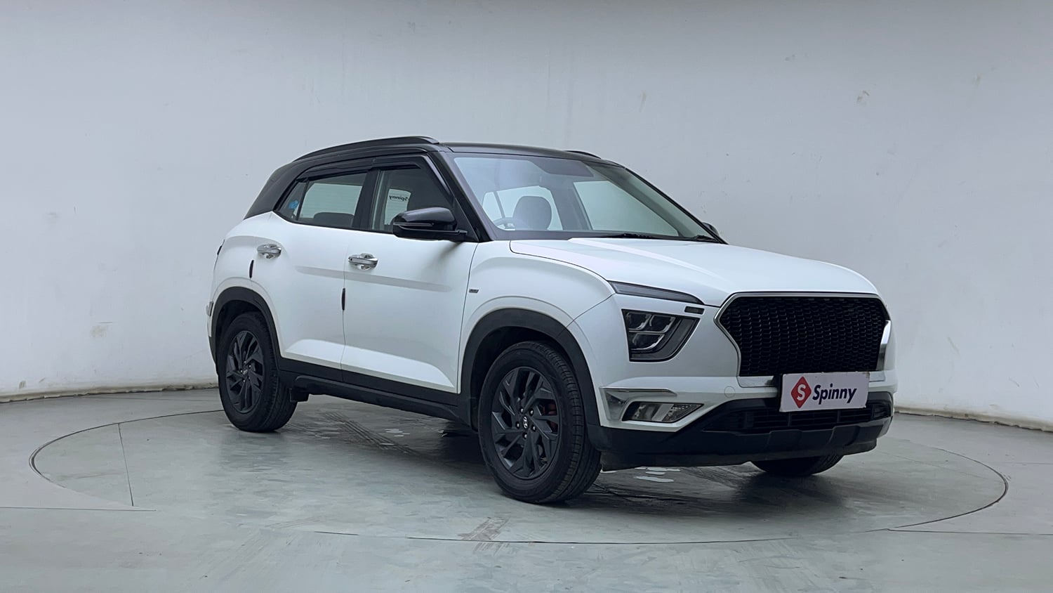 Used 2022 Hyundai Creta SX (O) 1.5 Petrol IVT Knight Petrol Automatic exterior RIGHT FRONT CORNER VIEW