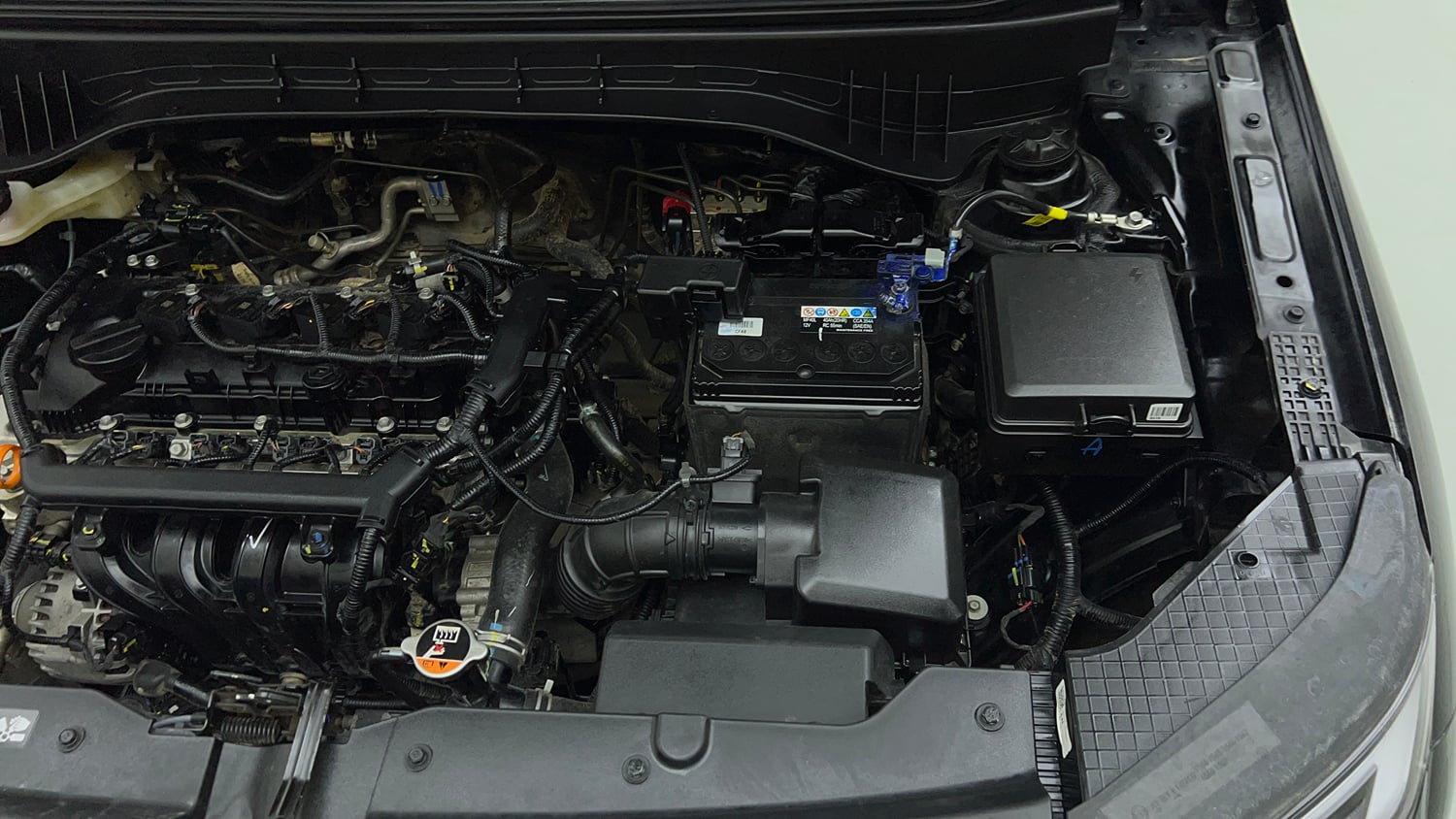 Used 2026 Hyundai Venue 1.2 Kappa Petrol MT HX5 Petrol Manual engine ENGINE LEFT SIDE VIEW