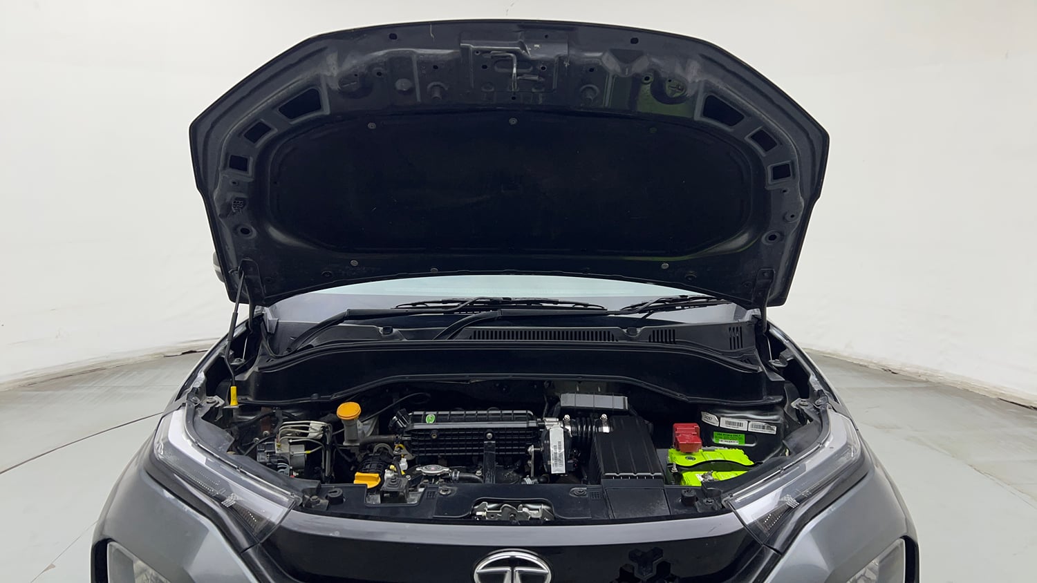 Used 2023 Tata Punch Pure MT Petrol Manual engine ENGINE & BONNET OPEN FRONT VIEW