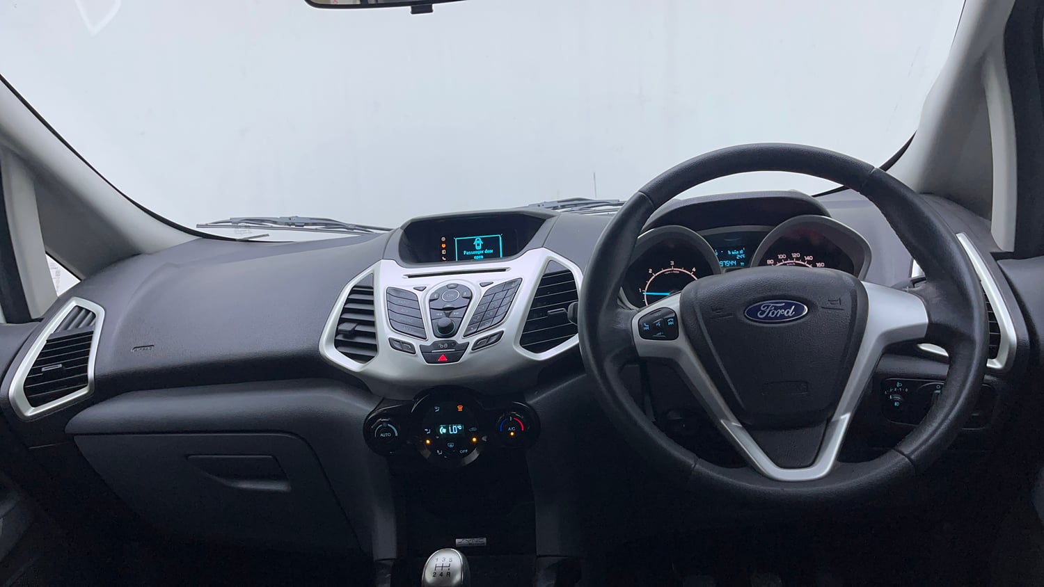 Used 2015 Ford EcoSport Titanium 1.5 TDCi (Opt) Diesel Manual interior DASHBOARD VIEW