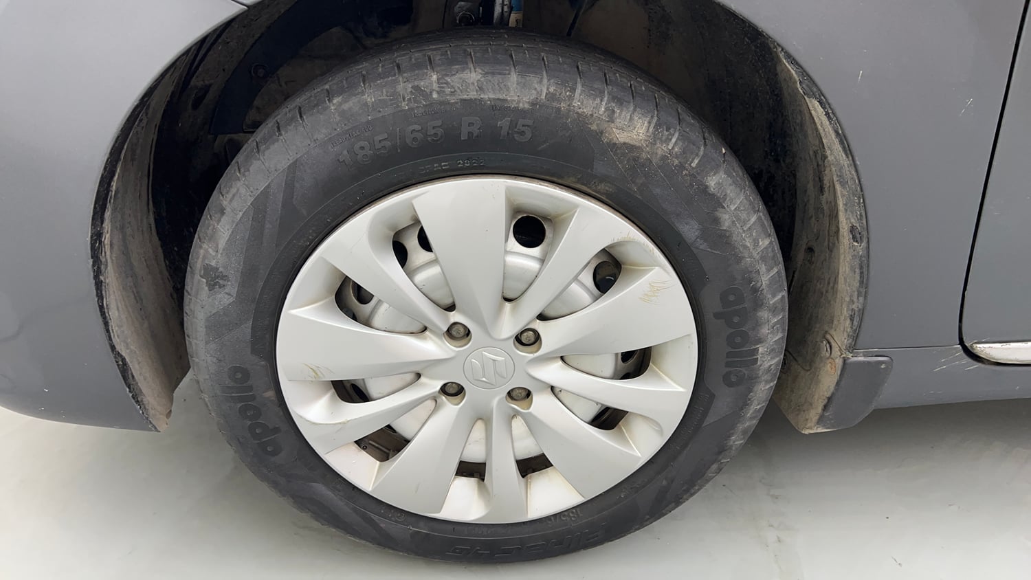 Used 2022 Maruti Suzuki Baleno Sigma MT Petrol Manual tyres LEFT FRONT TYRE RIM VIEW