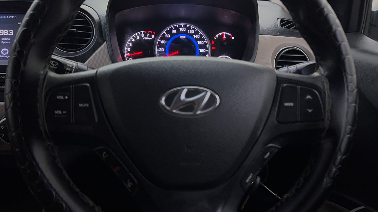 Used 2019 Hyundai Grand i10 Sportz 1.2 Kappa VTVT Petrol Manual top_features Airbags