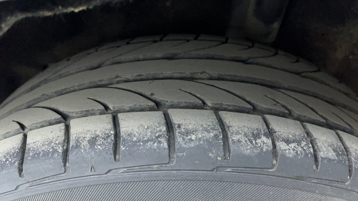 Used 2019 Ford EcoSport Titanium + 1.5L Ti-VCT AT Petrol Automatic tyres LEFT REAR TYRE TREAD VIEW