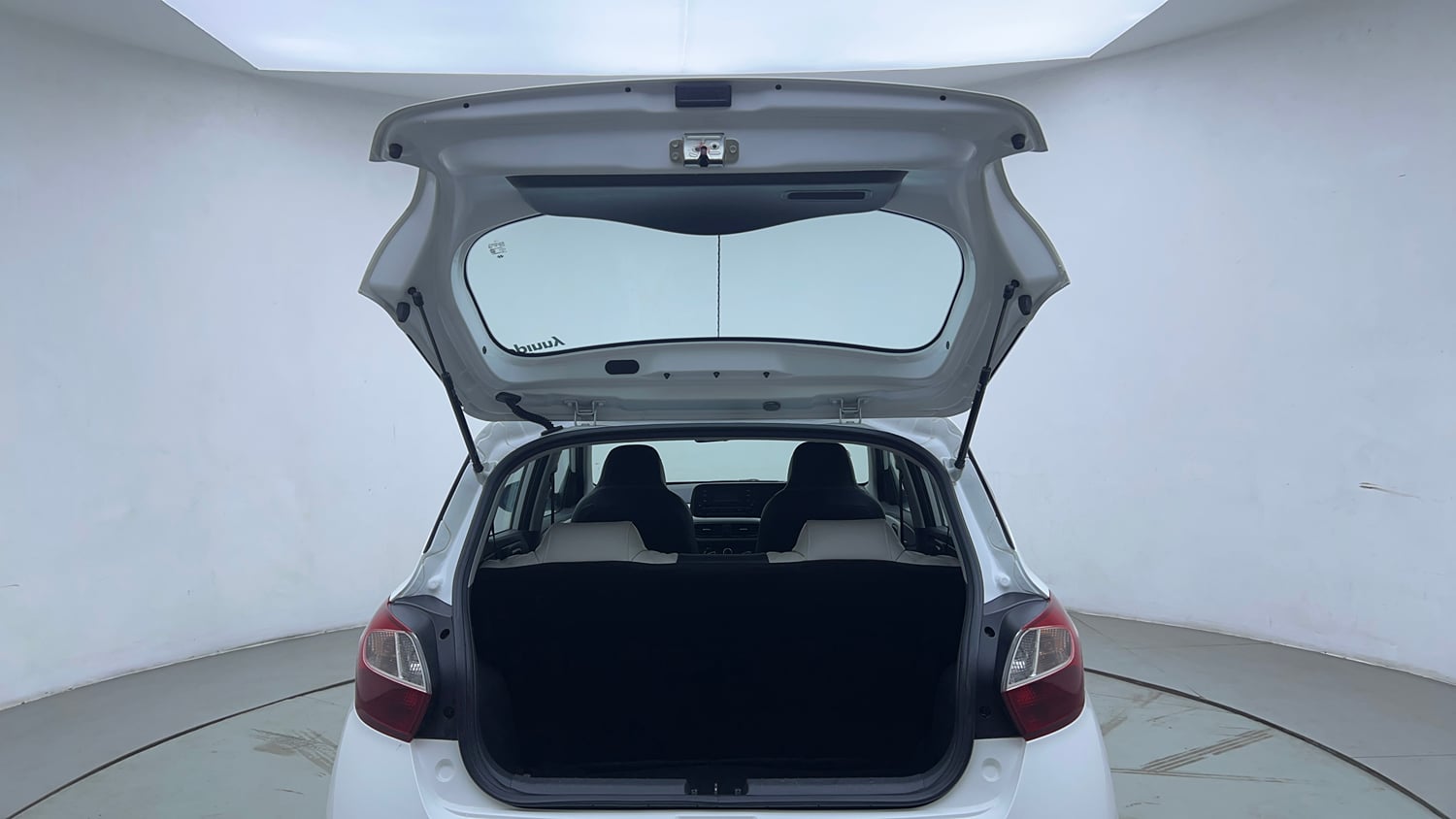 Used 2022 Hyundai Grand i10 Nios Magna AMT 1.2 Kappa VTVT Petrol Automatic interior DICKY DOOR OPEN VIEW