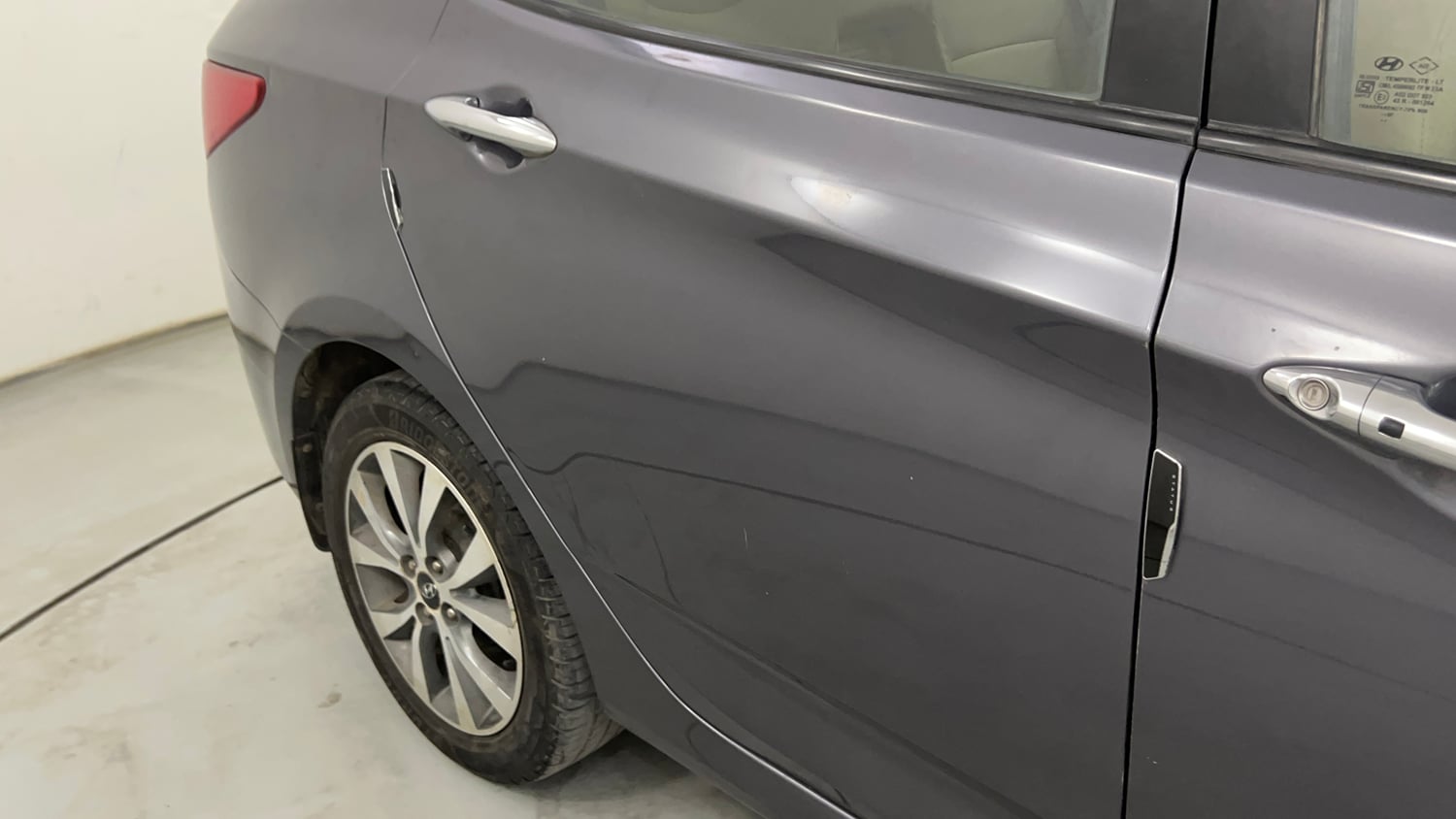 Used 2015 Hyundai Fluidic Verna 4S 1.6 VTVT SX Petrol Manual dents MINOR SCRATCH