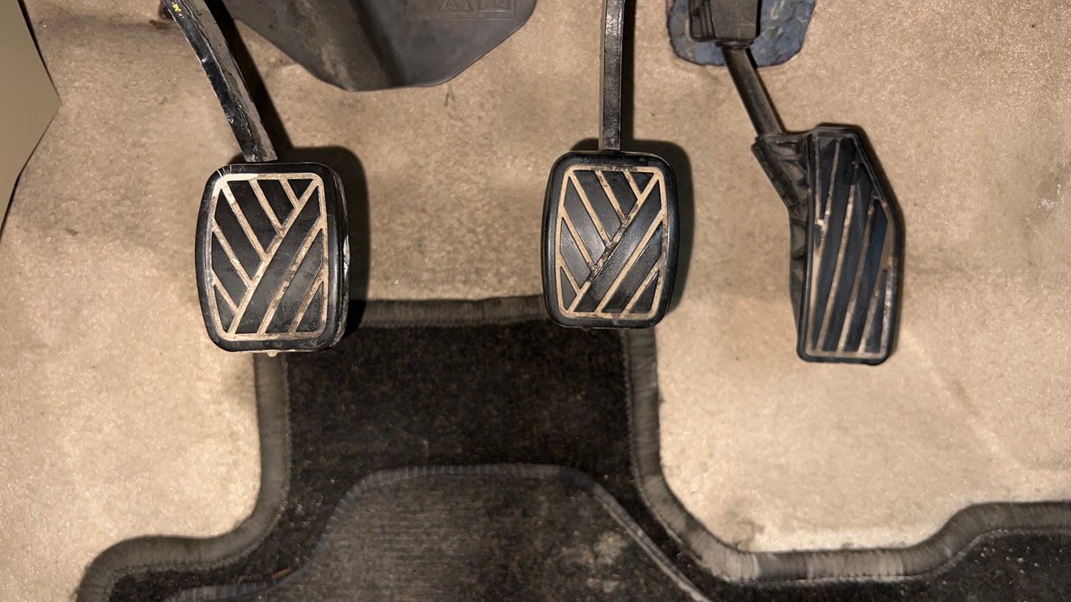 Used 2020 Maruti Suzuki Dzire VXi Petrol Manual interior PEDALS VIEW