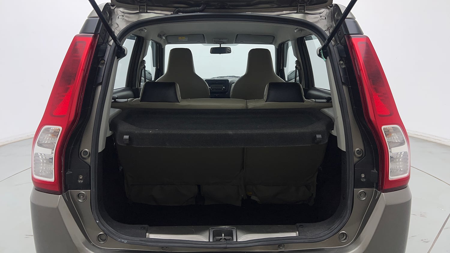 Used 2019 Maruti Suzuki Wagon R VXi (O) 1.2 AMT Petrol Automatic interior DICKY INSIDE VIEW