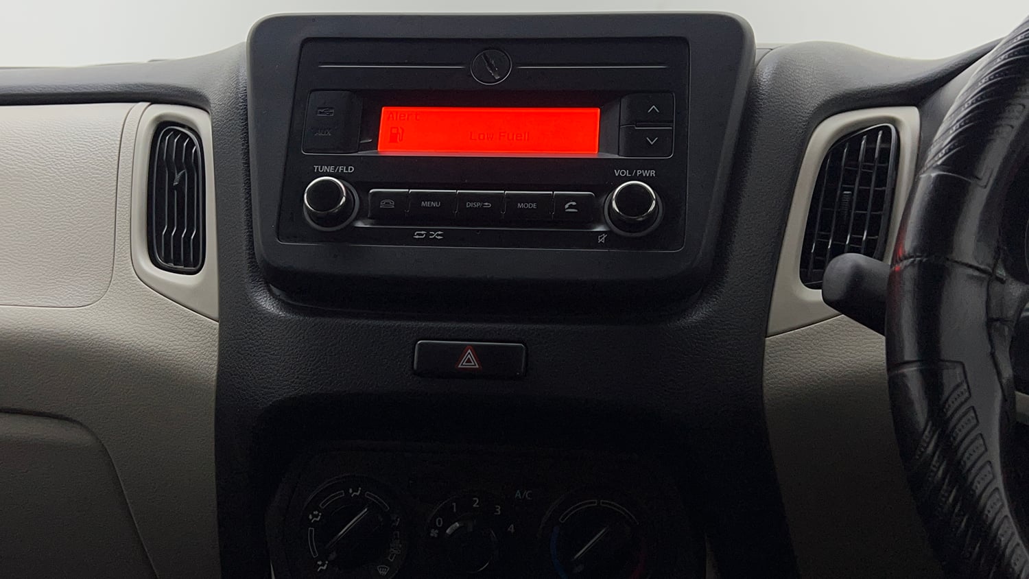 Used 2022 Maruti Suzuki Wagon R VXI 1.0 Petrol Manual top_features Integrated (in-dash) music system