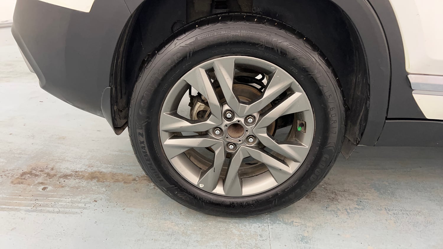 Used 2020 Kia Seltos HTX 1.5 Petrol Manual tyres RIGHT REAR TYRE RIM VIEW