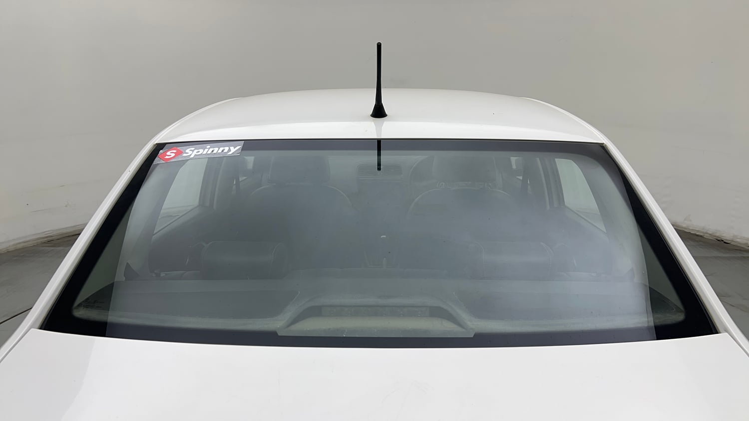 Used 2020 Volkswagen Ameo Trendline 1.0L (P) Petrol Manual exterior BACK WINDSHIELD VIEW
