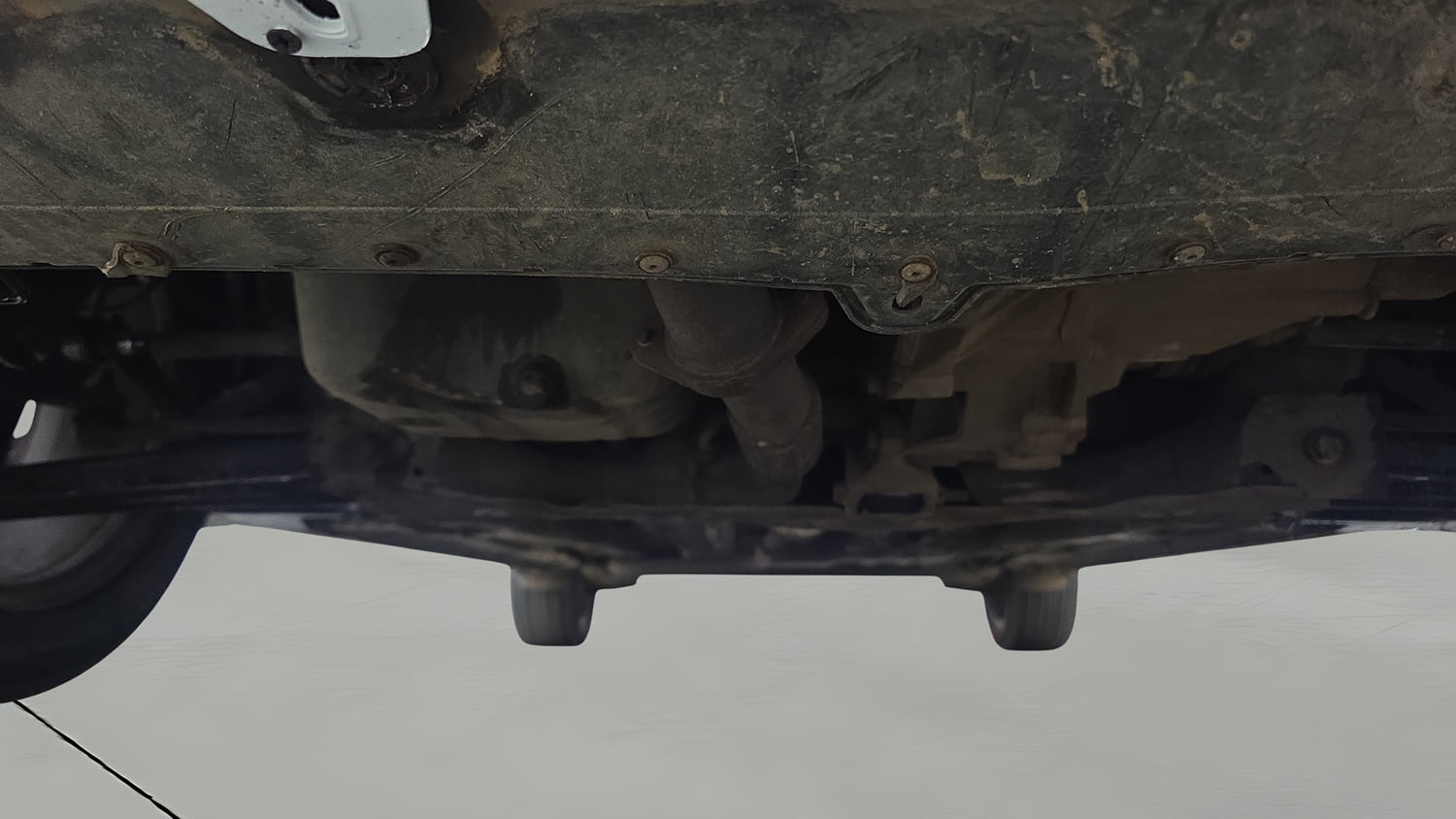 Used 2020 Tata Altroz XZ Petrol Petrol Manual extra FRONT LEFT UNDERBODY VIEW