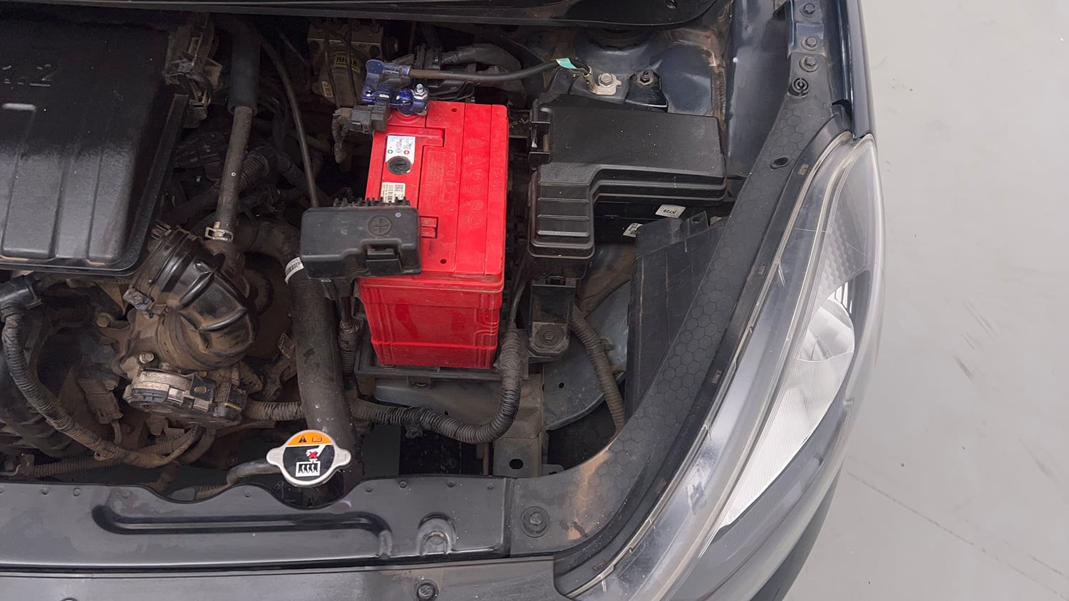 Used 2022 Hyundai Grand i10 Nios Sportz 1.2 Kappa VTVT Petrol Manual engine ENGINE LEFT SIDE VIEW