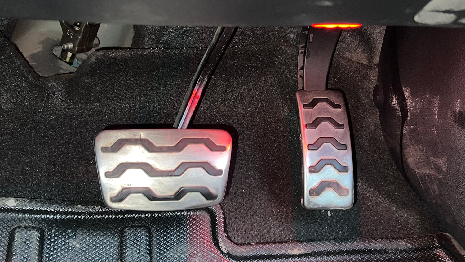Used 2022 Hyundai i20 N Line N8 1.0 Turbo DCT Petrol Automatic interior PEDALS VIEW