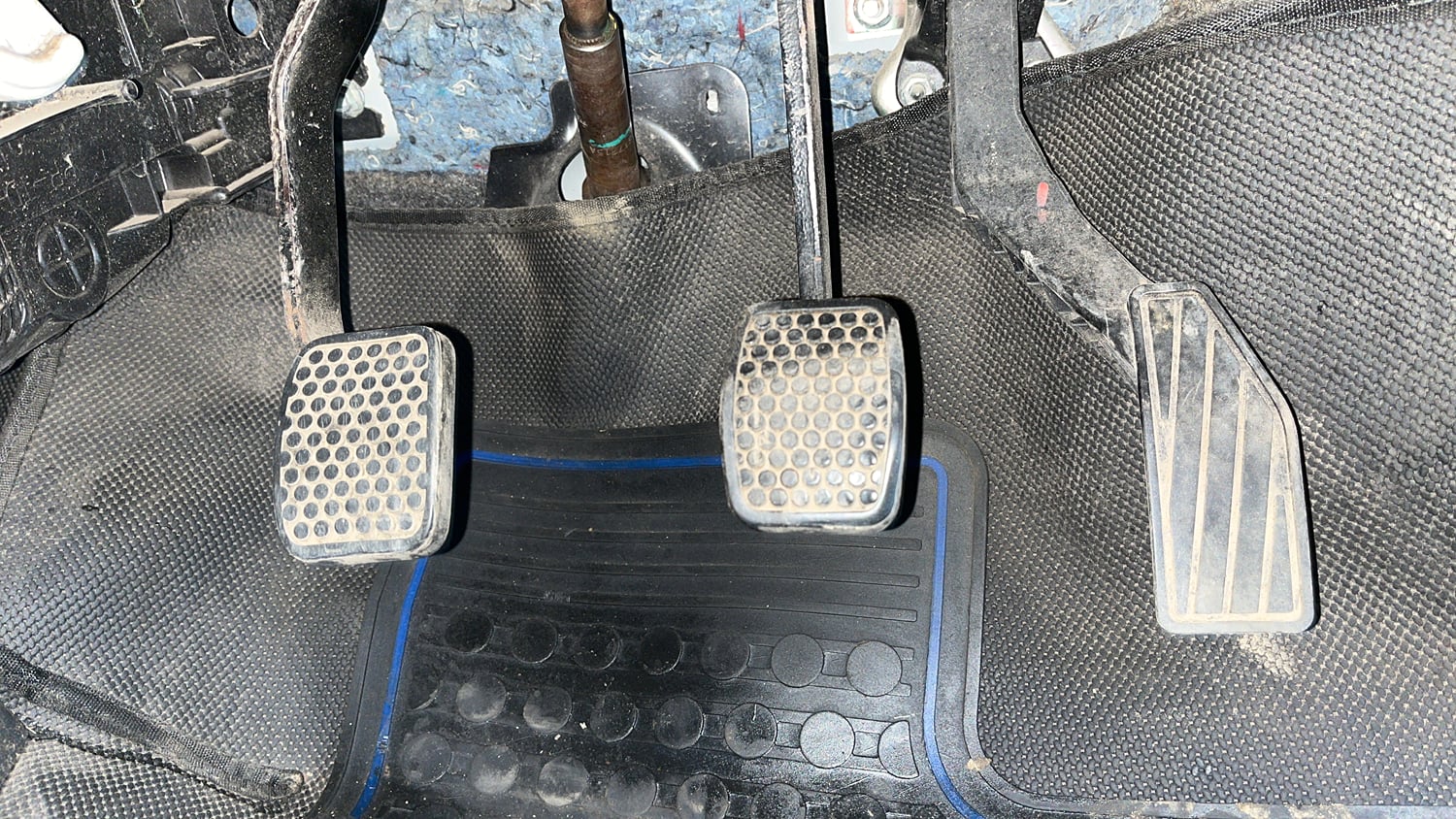 Used 2017 Maruti Suzuki Alto 800 VXi (O) Petrol Manual interior PEDALS VIEW