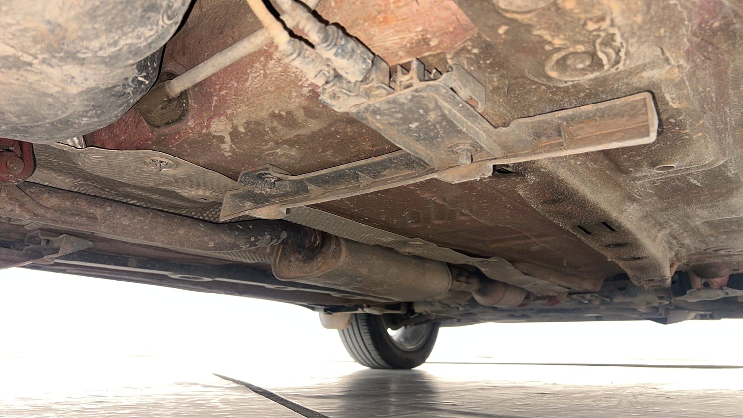 Used 2022 Skoda Kushaq Style 1.0L TSI AT Petrol Automatic extra REAR RIGHT UNDERBODY VIEW
