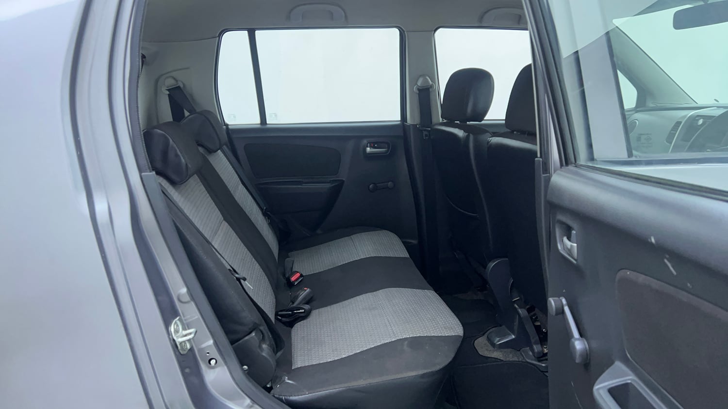 Used 2012 Maruti Suzuki Wagon R 1.0 LXi CNG Cng Manual interior RIGHT SIDE REAR DOOR CABIN VIEW