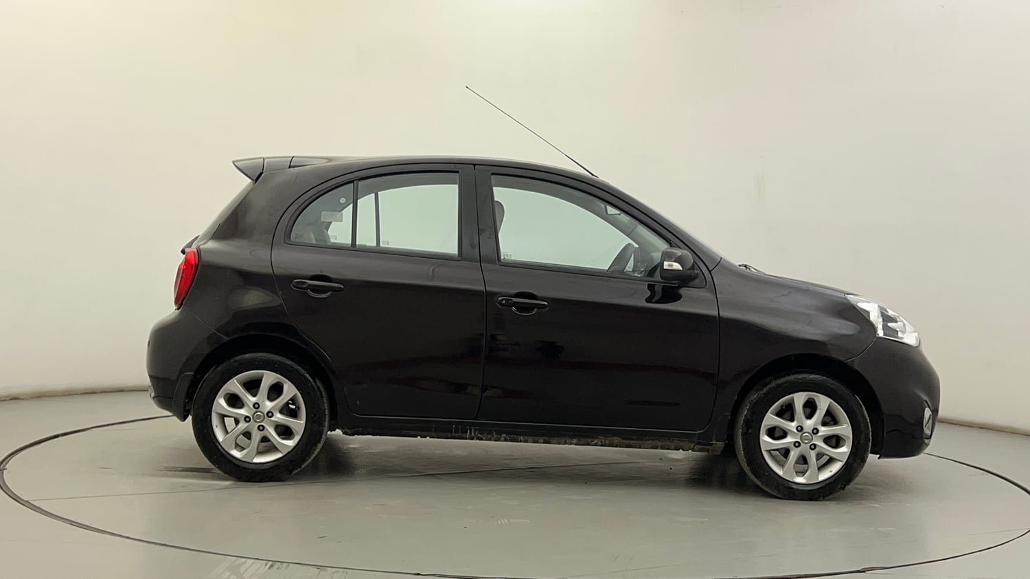 Used 2019 Nissan Micra XV CVT Petrol Automatic exterior RIGHT SIDE VIEW