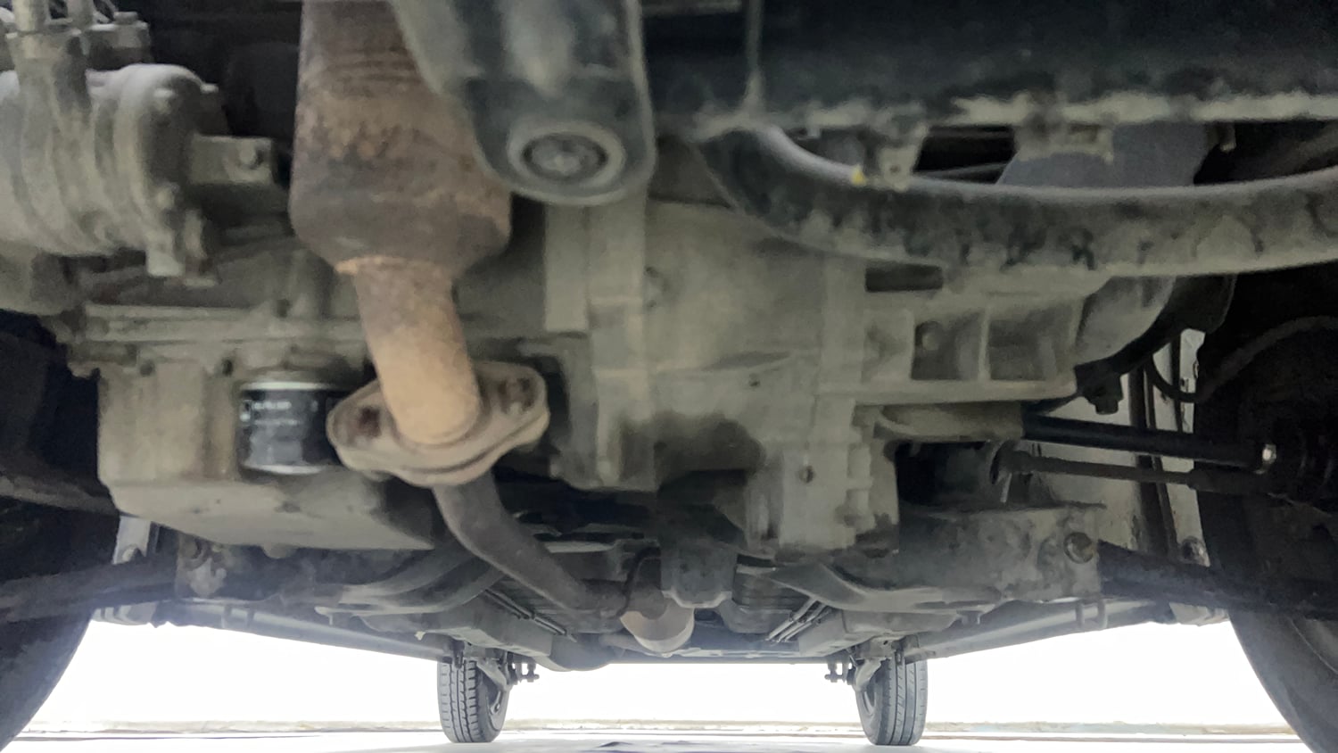 Used 2012 Maruti Suzuki Wagon R 1.0 LXi CNG Cng Manual extra FRONT LEFT UNDERBODY VIEW